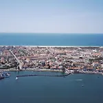 - Sea House * טוריירה
